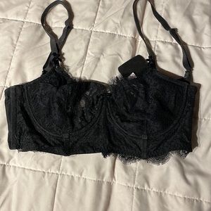 Victoria’s Secret 36D black lace bustier